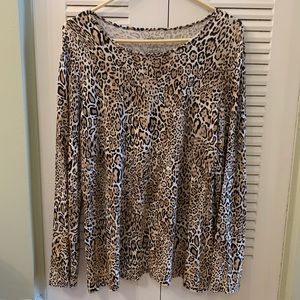 Chico’s the ultimate tee in leopard print